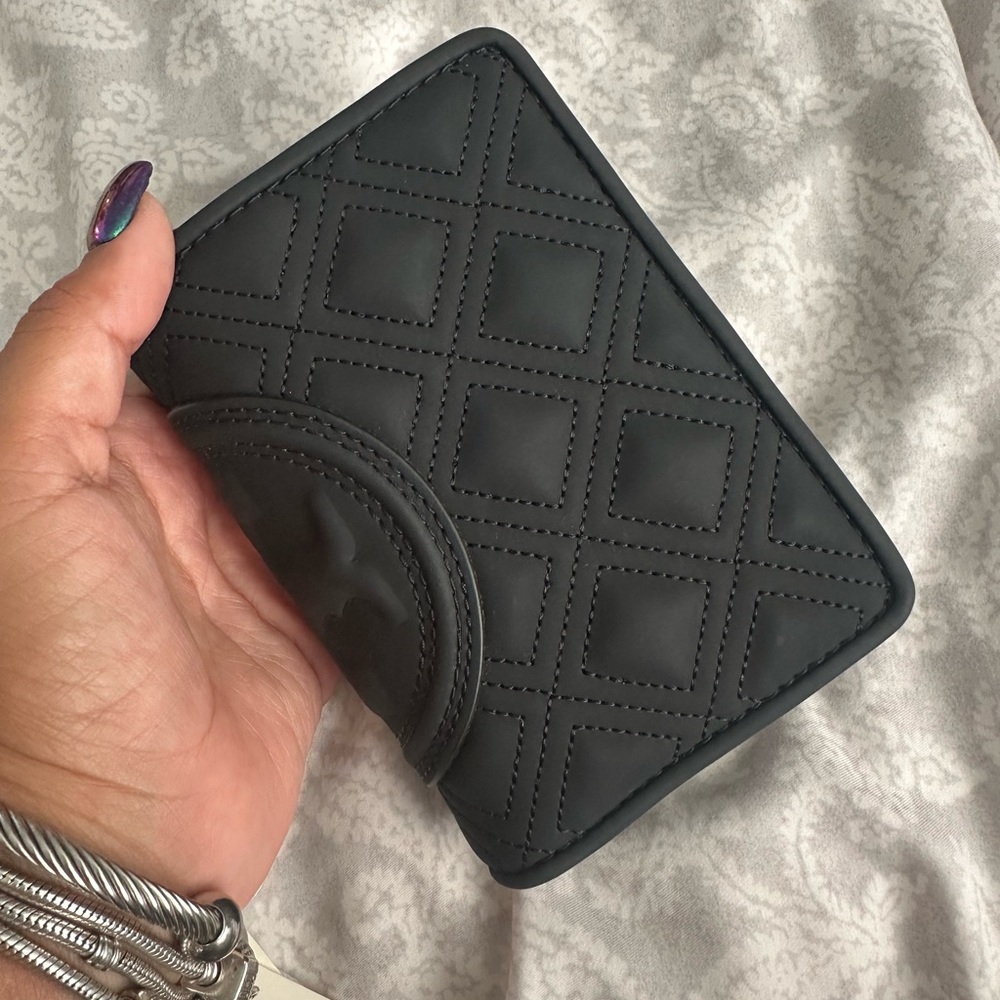 Tory Burch Fleming Wallet Matte Black